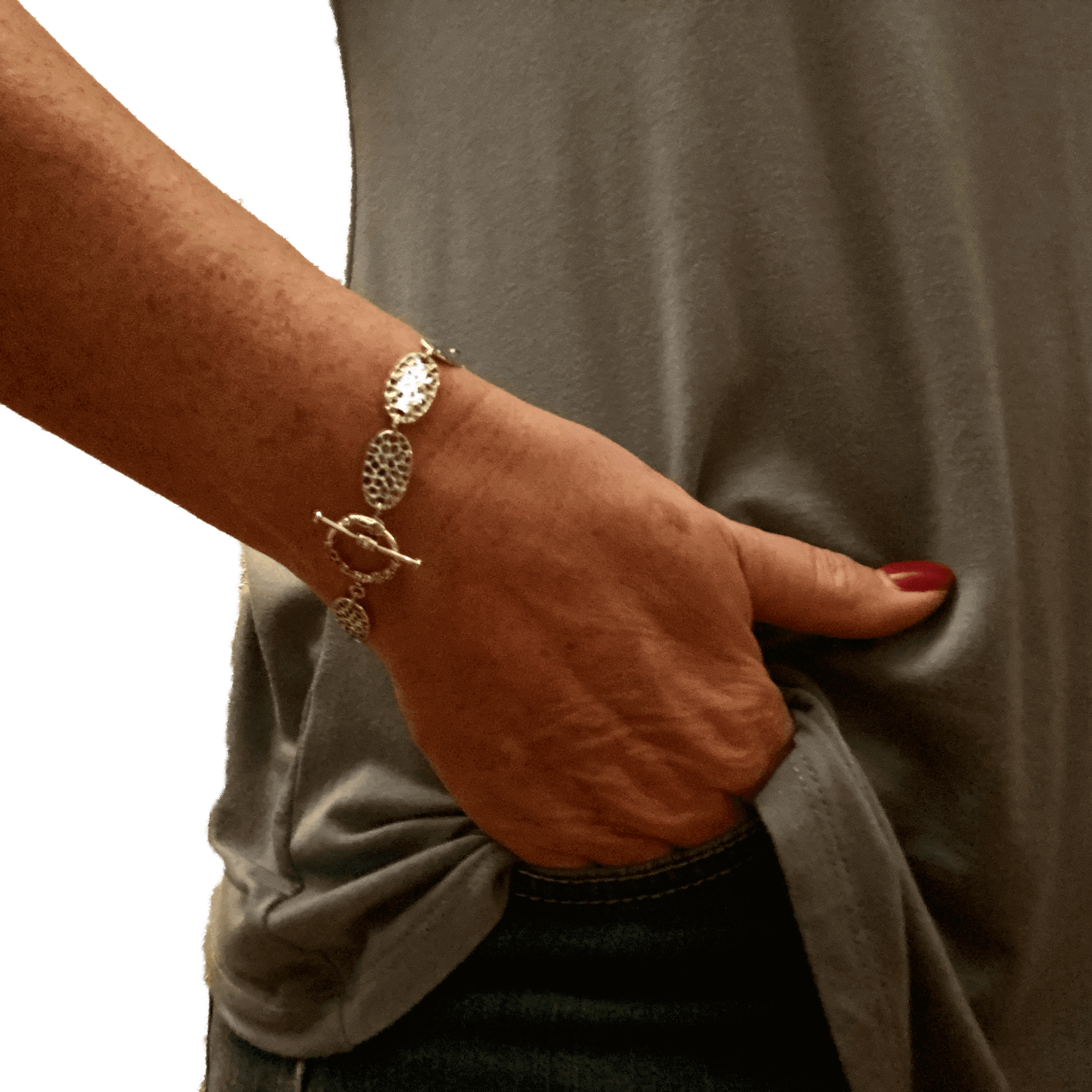 Silver Toggle Bracelet with Oval Hammered Links - Creative Jewelry by Marcia - Asymmetrical Jewelry - Timeless Jewelry