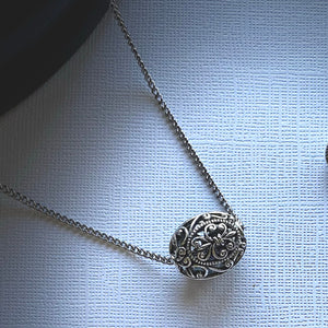 Stainless Steel Chain Necklace with Oval Filigree Pendant