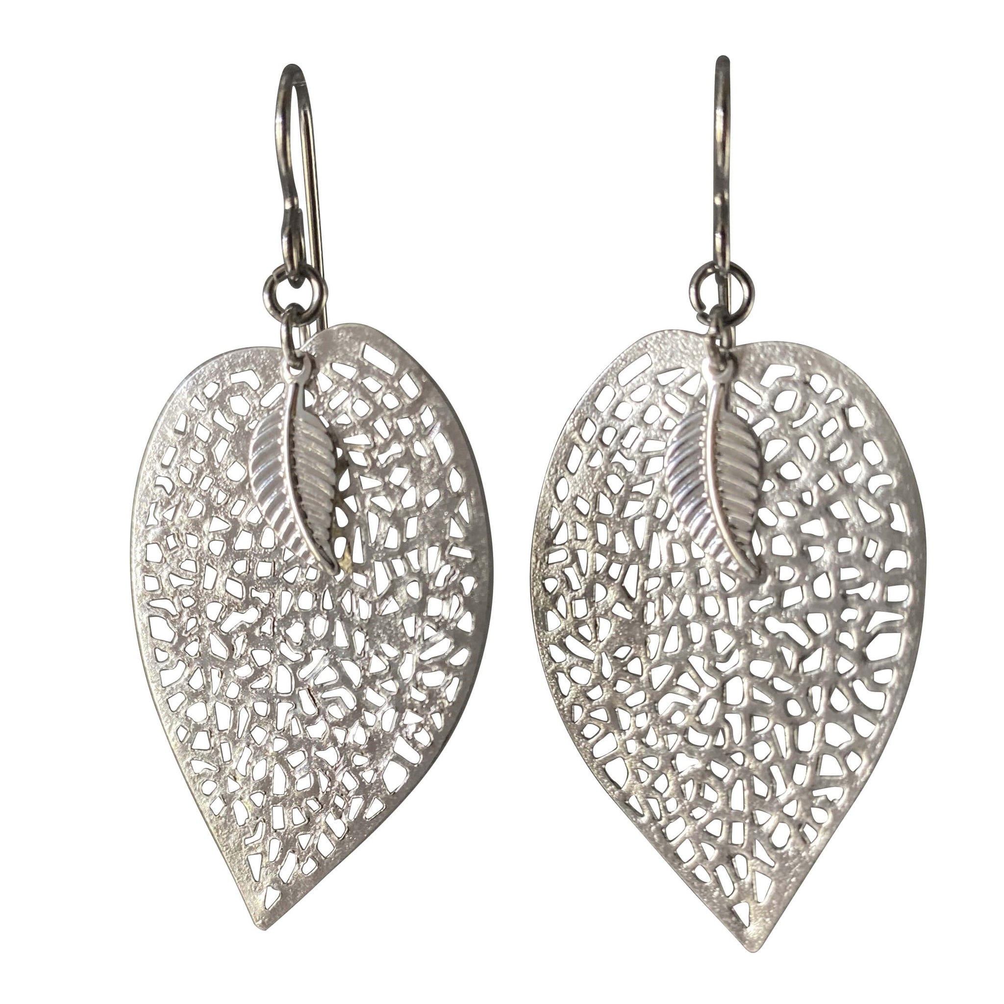 Silver filigree leaf earrings Clearance